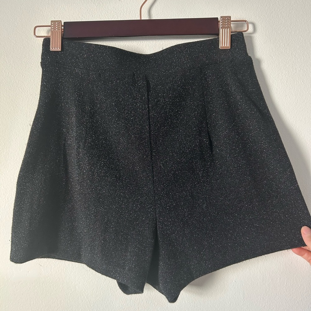 Express Shortie Extreme High Rise Shorts - Picture 3 of 4